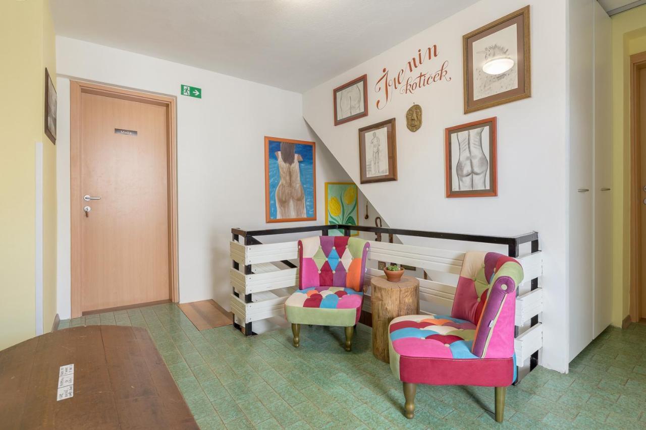Hostel Mama Minka بوينج المظهر الخارجي الصورة